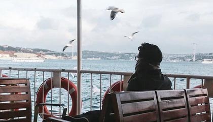 草莓苹果香蕉荔枝丝瓜:一杯里的夏日清新与生活仪式